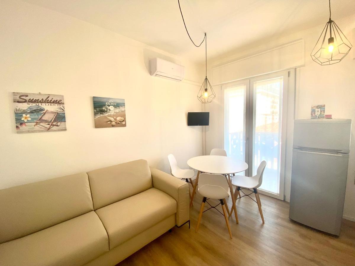 Maria Luisa - Piazza Mazzini - 30 Mt Dal Mare - Jesolo Lido di Jesolo Exterior foto